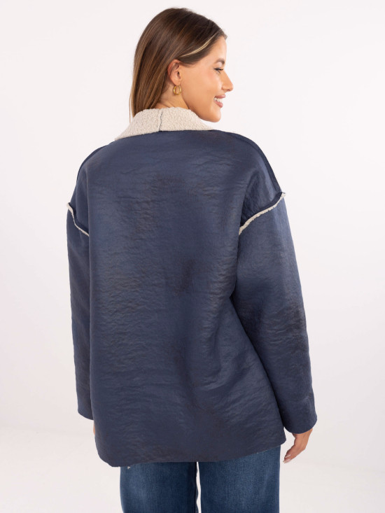 Moderne blaue Übergangsjacke