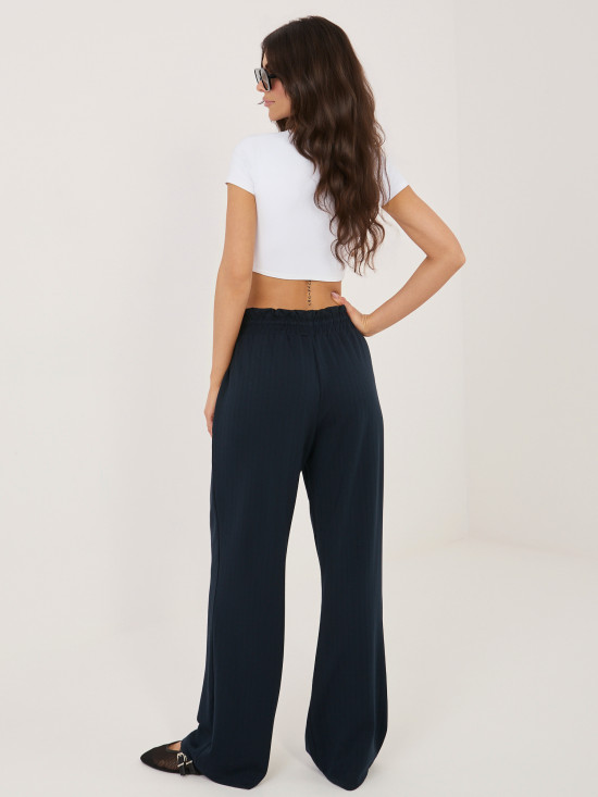 Blaue Sporthose mit Streifen und hohem Bund