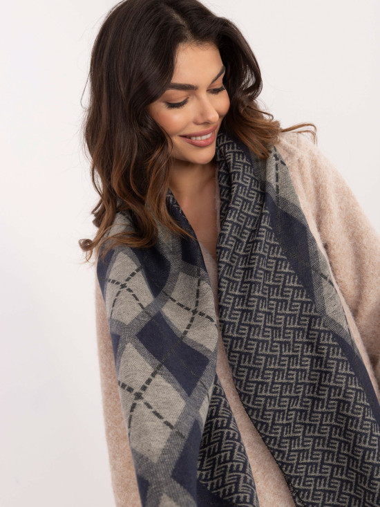 Blauer Viskoseschal mit geometrischem Muster