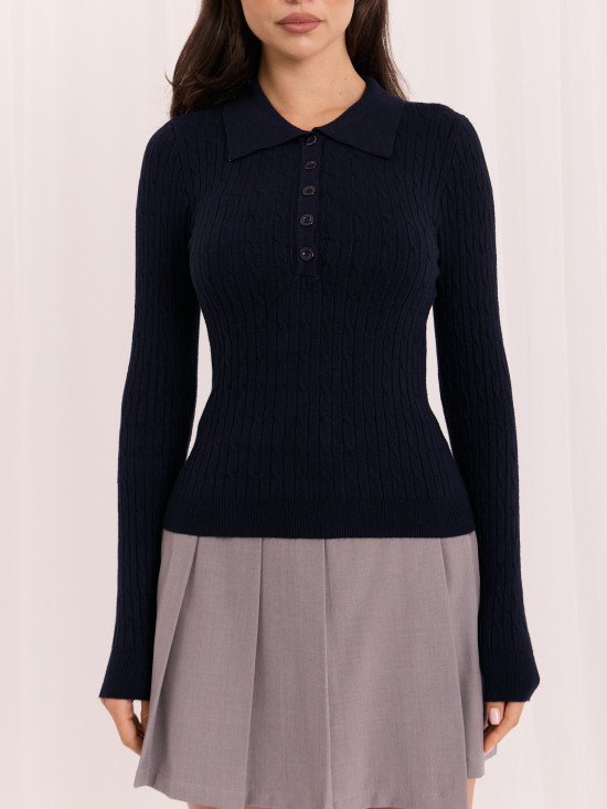 Blauer Polo-Pullover mit Kragen und Knöpfen