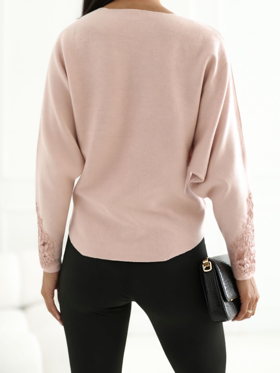 Eleganter hellrosa Pullover mit Spitze
