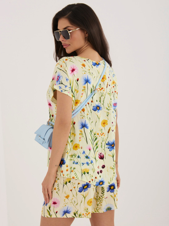 Gelbe Bluse mit Blumenmuster