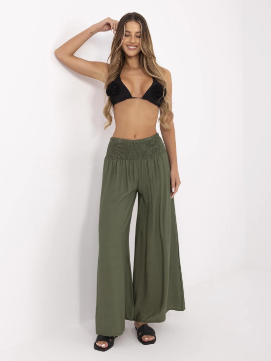 Stylische khaki Hose mit hohem Bund