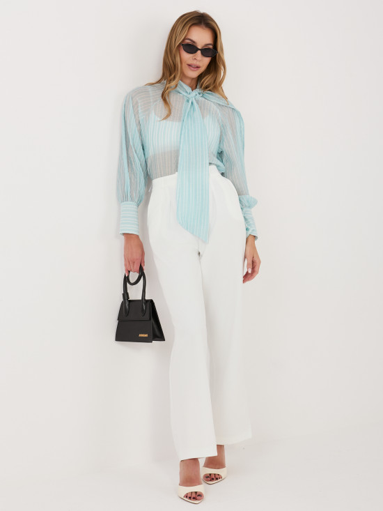 Mintgrünes gestreiftes Hemd mit Bindung und Puffärmeln