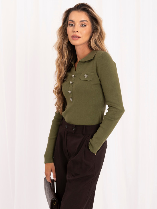 Eleganter khakifarbener Pullover mit Kragen und Knöpfen