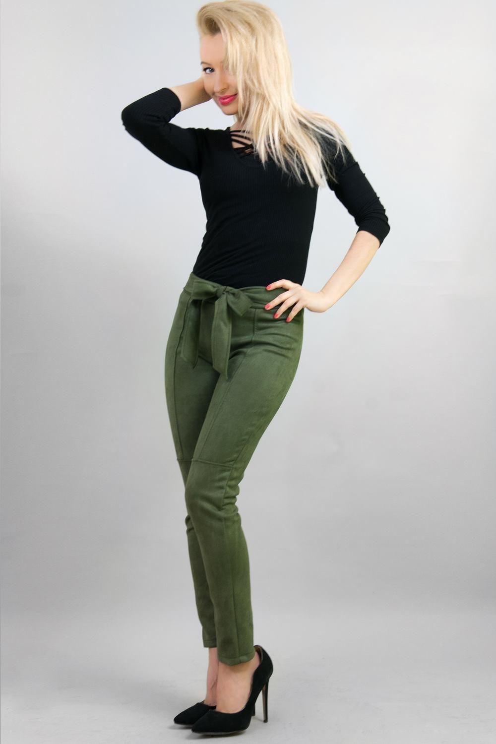 Hose mit Bindegürtel khaki