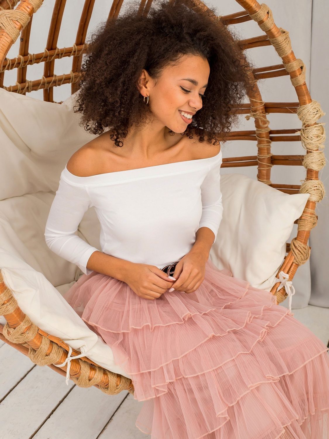 Weiße Bluse mit Carmen-Ausschnitt Basic Live