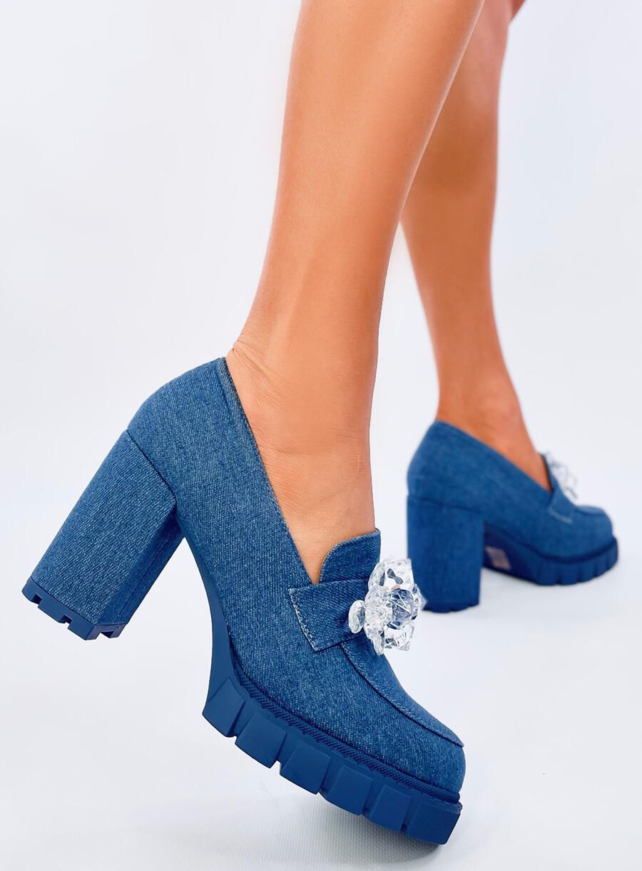 Mokassins mit Absatz und Kristallen Blau