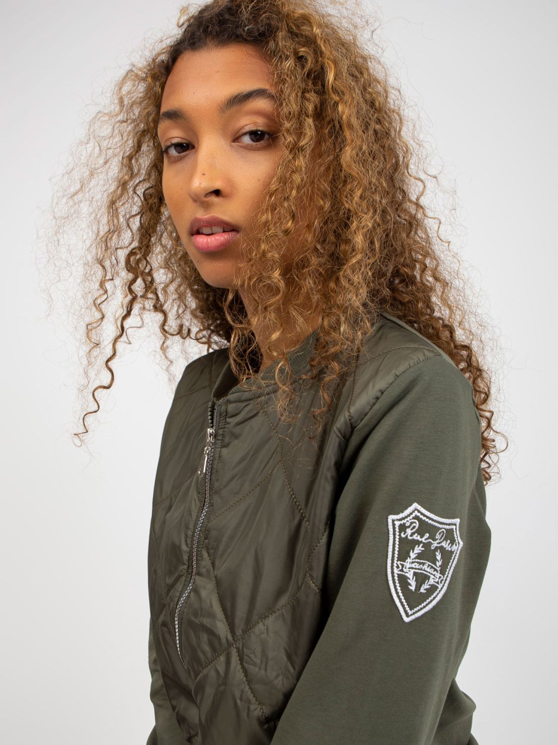 Khaki gesteppte Bomberjacke mit Taschen RUE PARIS