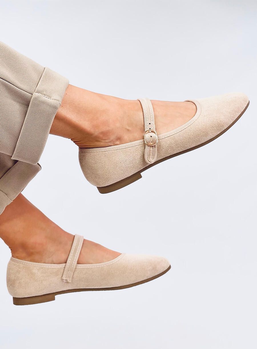 Ballerinas aus Wildleder mit Riemen Cremig Weiß