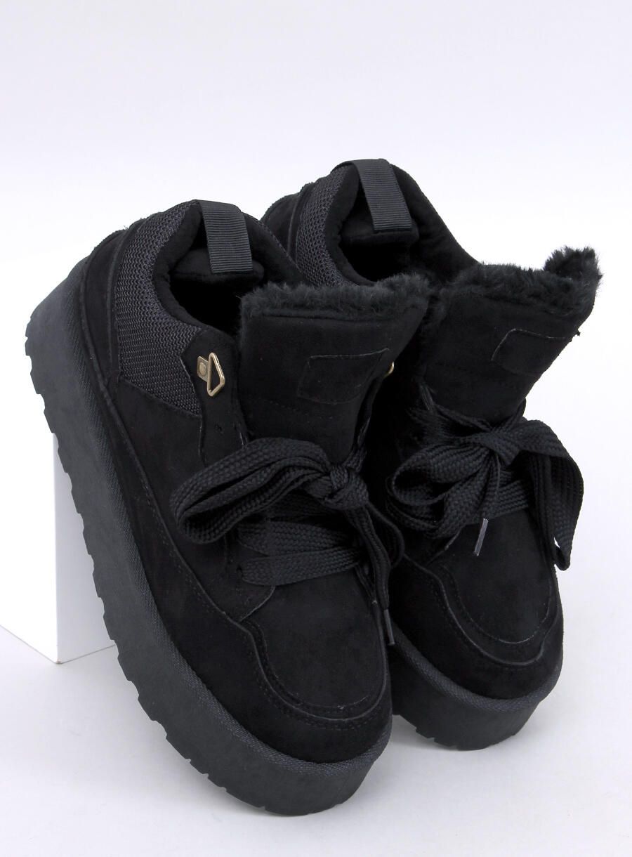 Wintersneaker mit hohem Plateau Schwarz