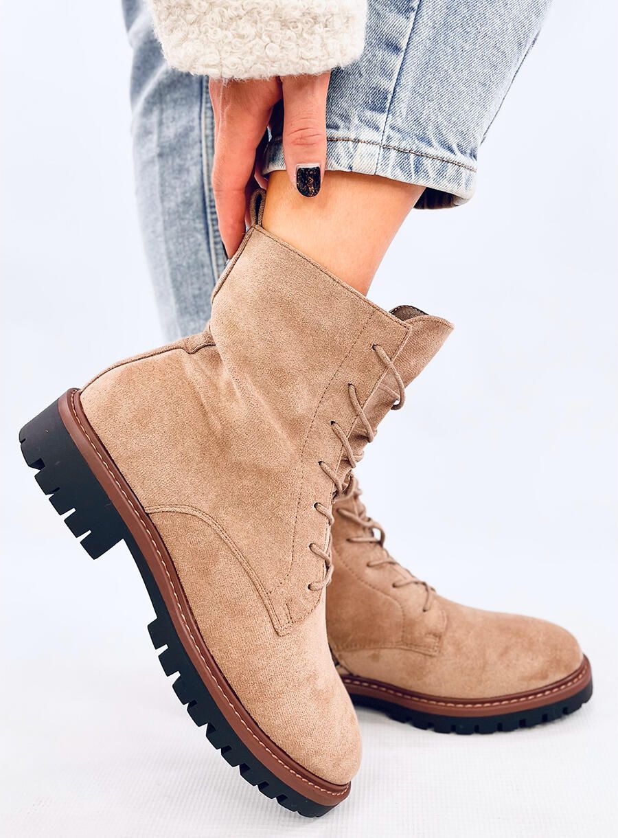 Warme Schnürstiefel in Beige