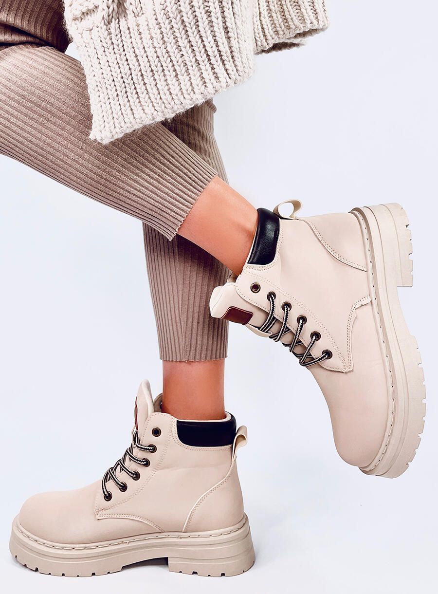 Schnürstiefelette für den Winter Beige