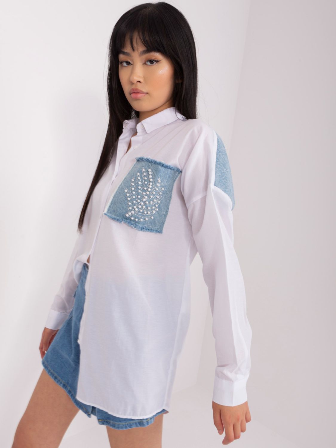 Weiße Damen Oversize-Bluse mit Applikationen