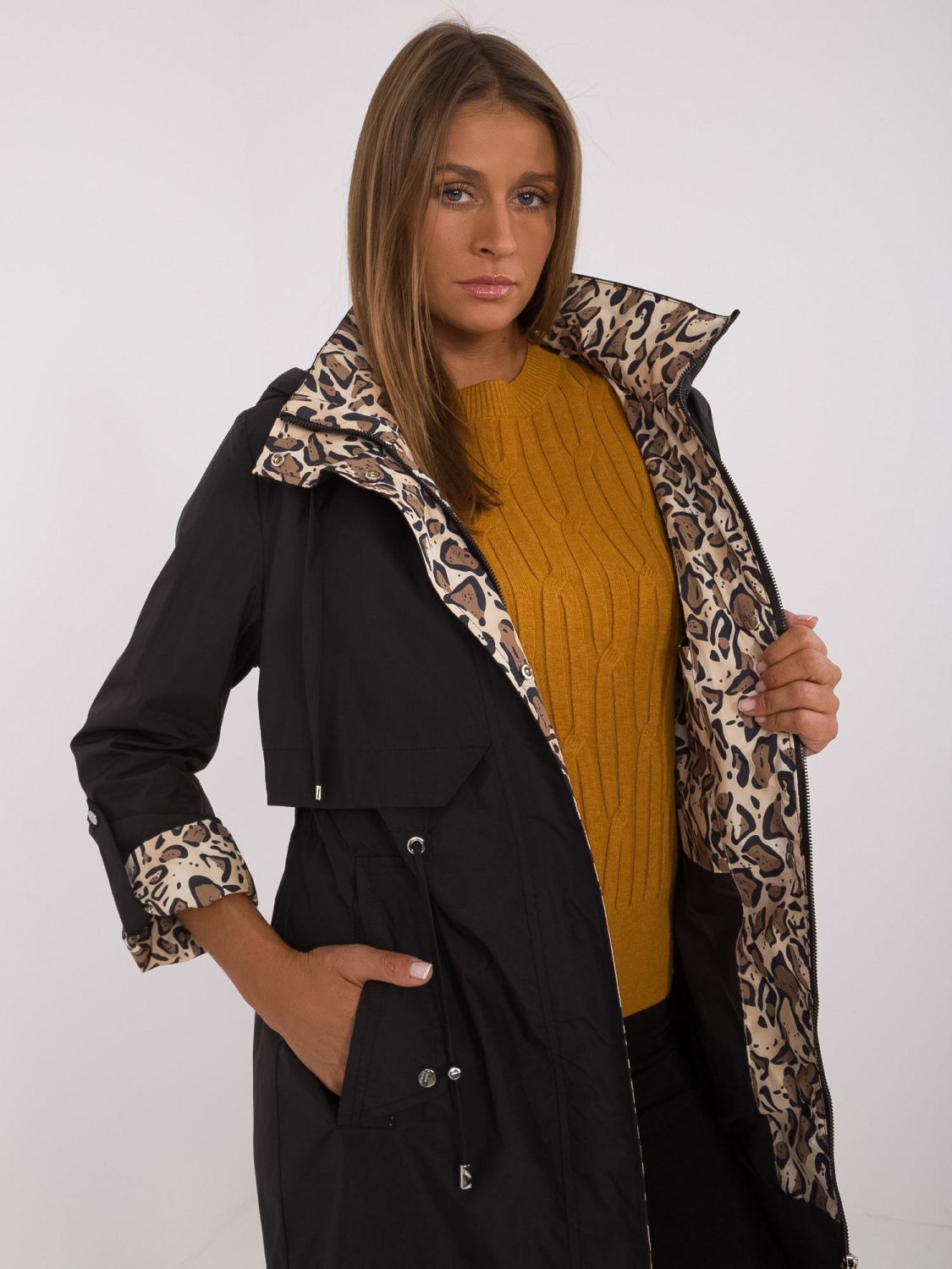 Damen Übergangsjacke in Schwarz mit Kapuze