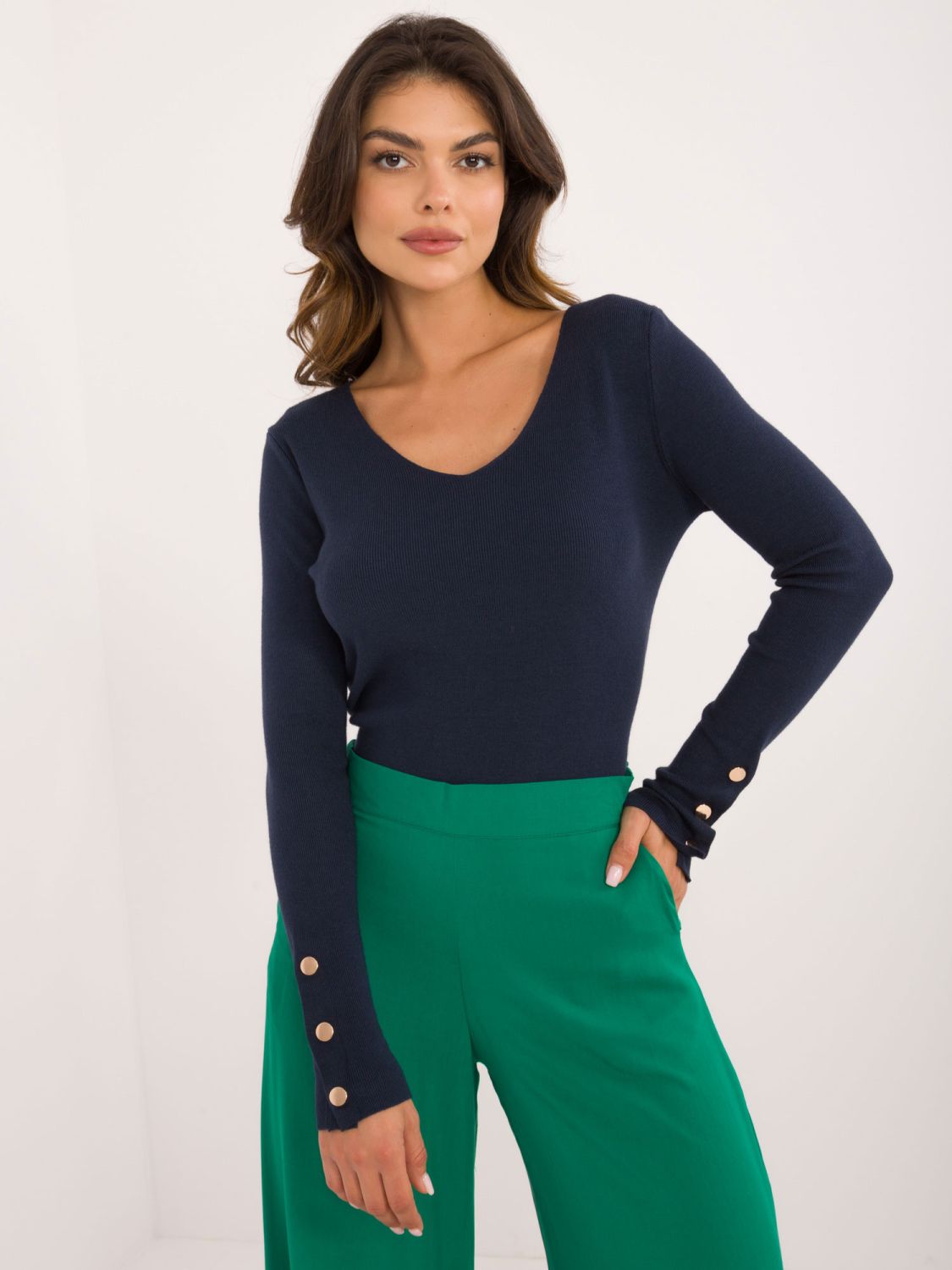 Eleganter blauer Pullover mit langen Ärmeln