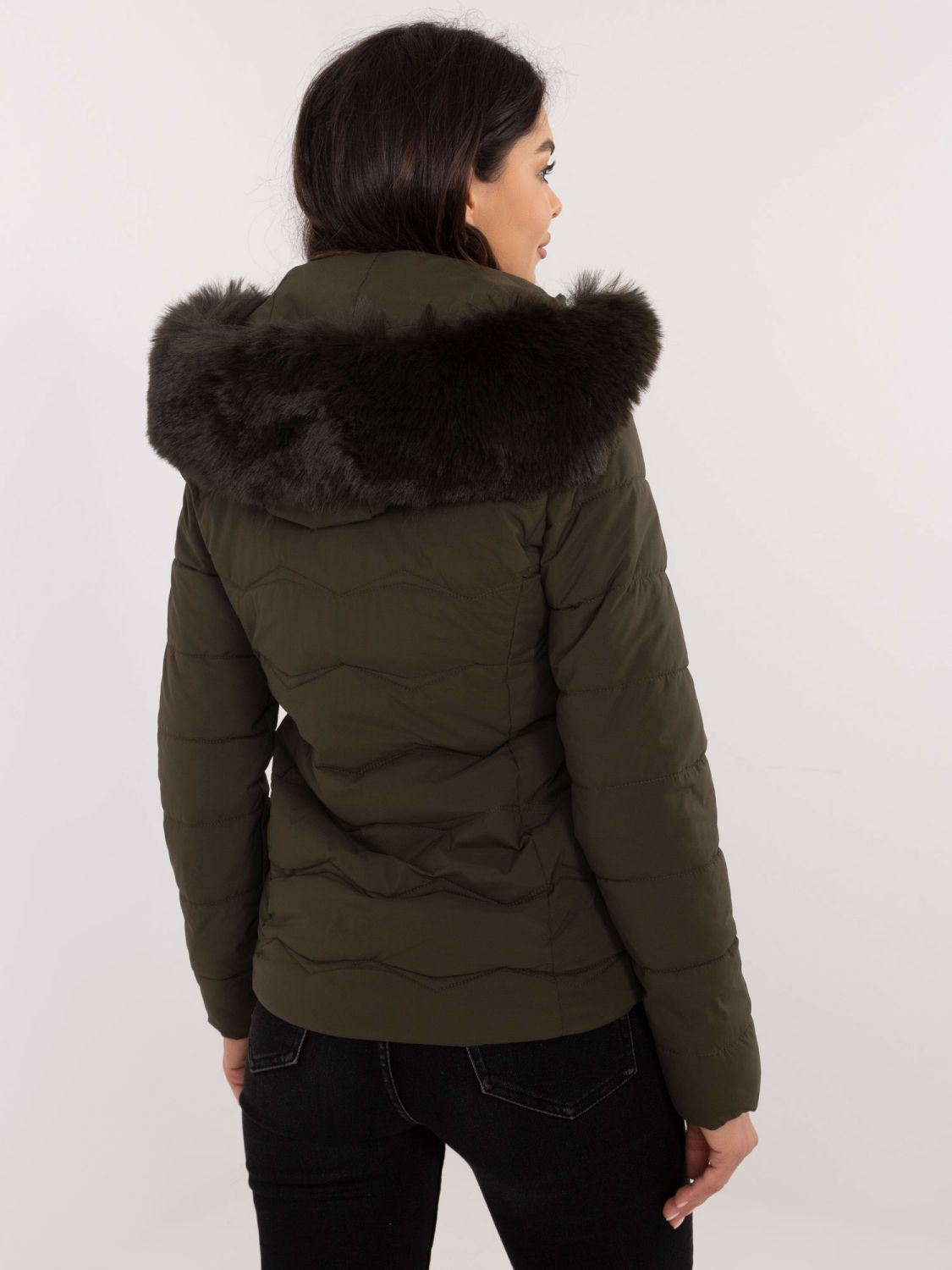 Bequeme Winterjacke mit Kapuze Khaki