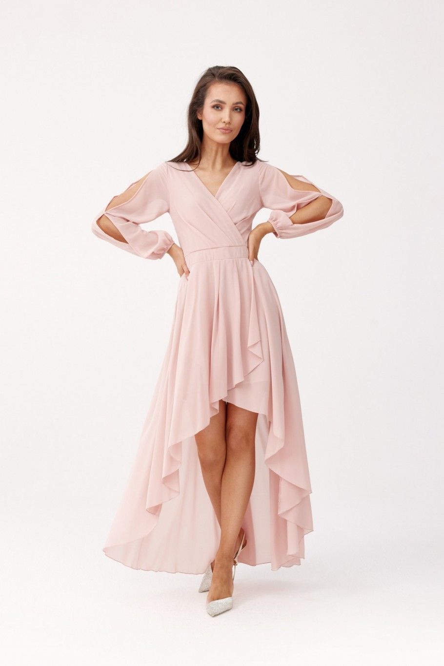 Asymmetrisches rosa Maxi-Kleid mit langen Ärmeln