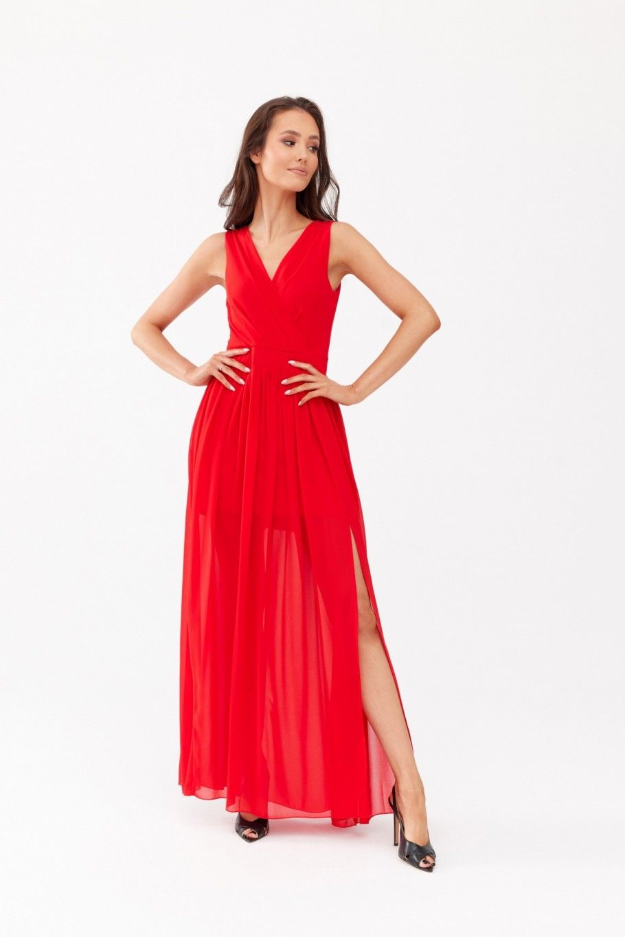 Langes rotes Kleid mit Wickelausschnitt und Rückenschnürung
