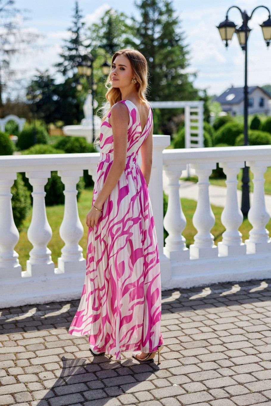 Gemustertes Chiffon-Maxikleid mit Wickelausschnitt