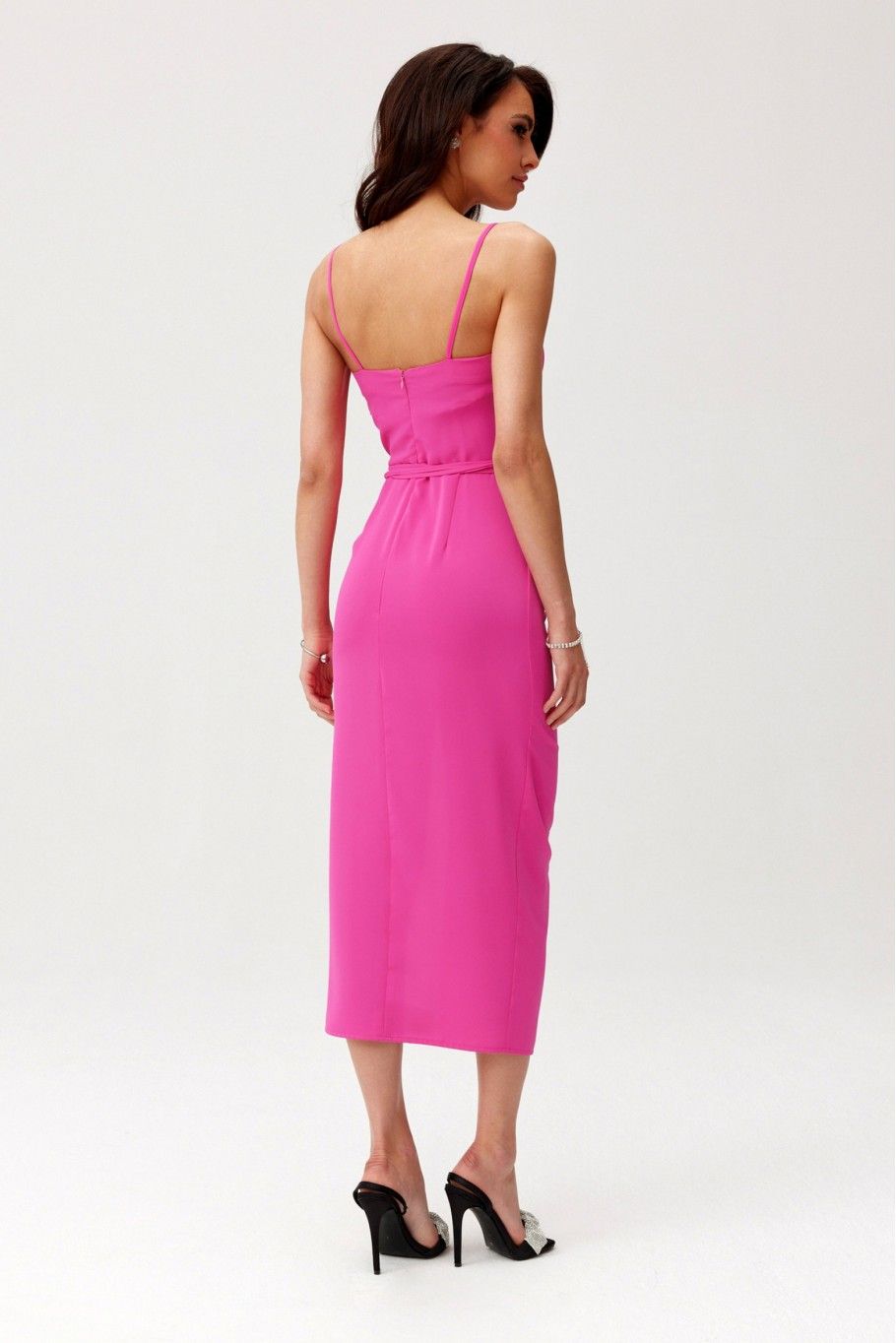 Midi-Kleid mit Raffung und dekorativer Rose in Amaranth