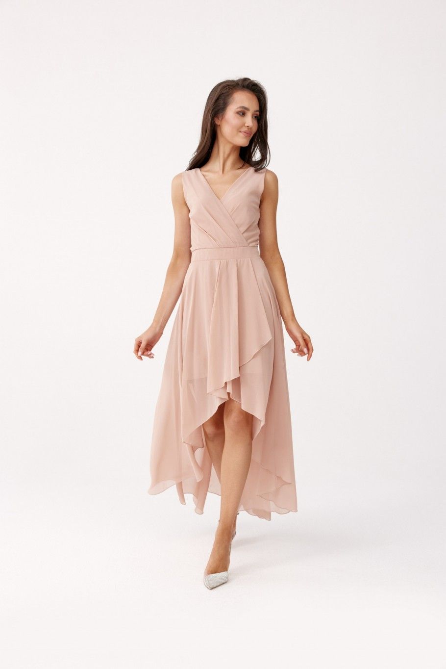 Asymmetrisches Maxikleid mit Wickelausschnitt in Cappuccino