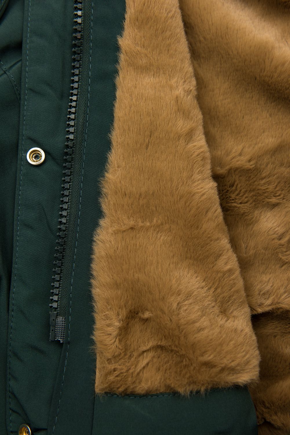 Winterparka mit Gummi in der Taille grün