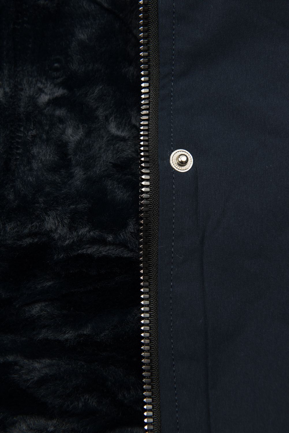Winterparka mit Kunstfellkapuze dunkelblau