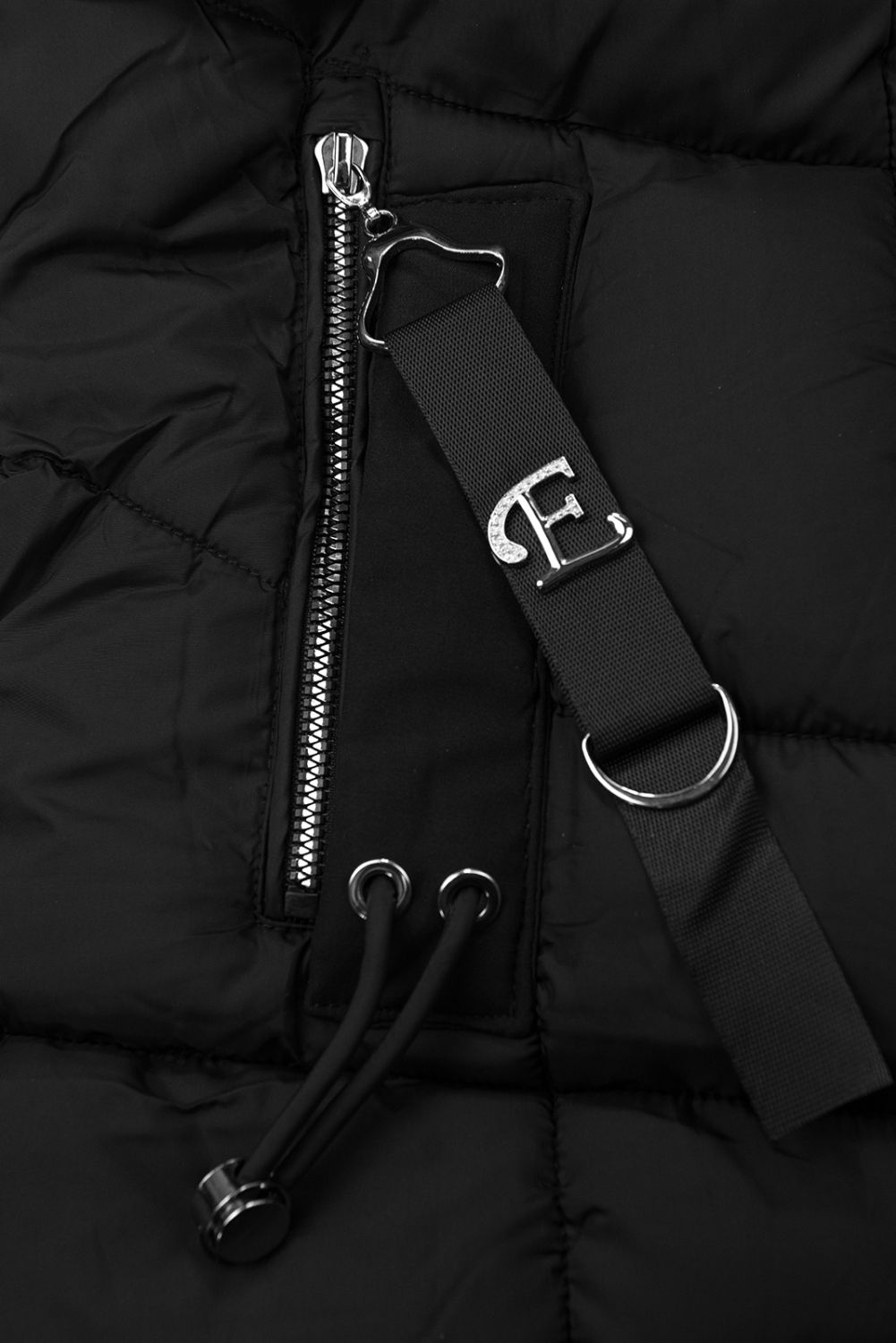 Verlängerter Damen-Wintermantel Schwarz