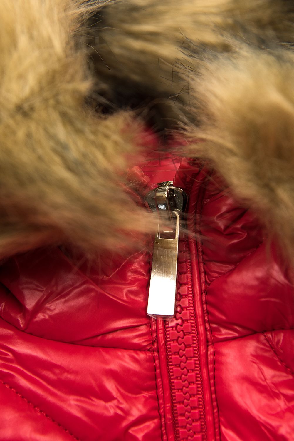 Jacke mit Gürtel und Fleecefutter rot