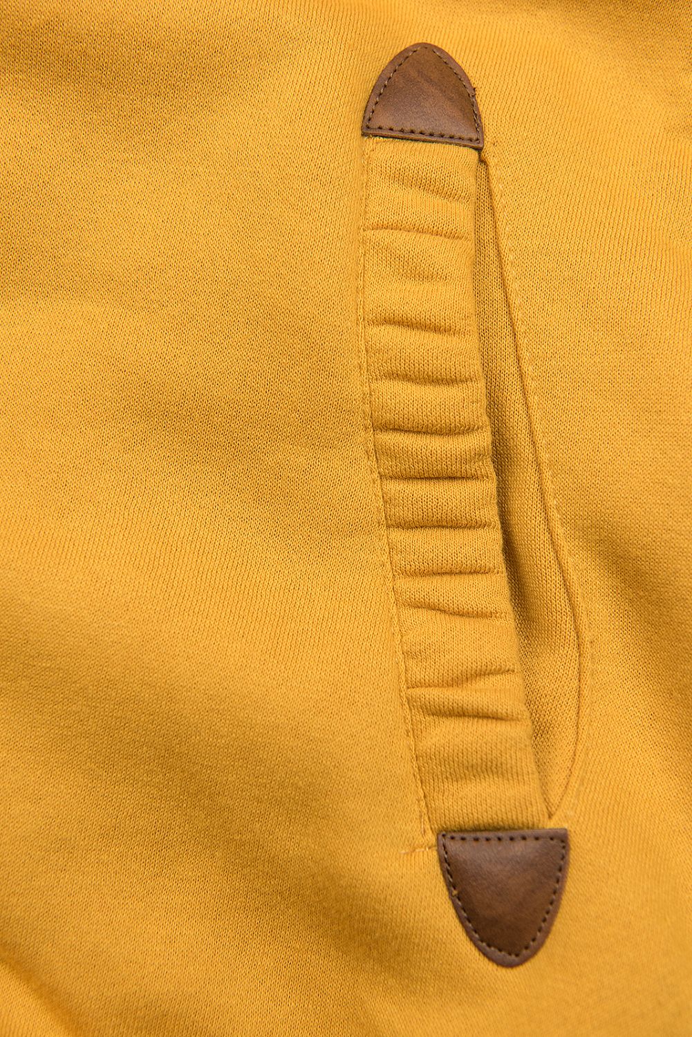 Verlängerte Sweatjacke mit hohem Kragen und Kapuze gelb