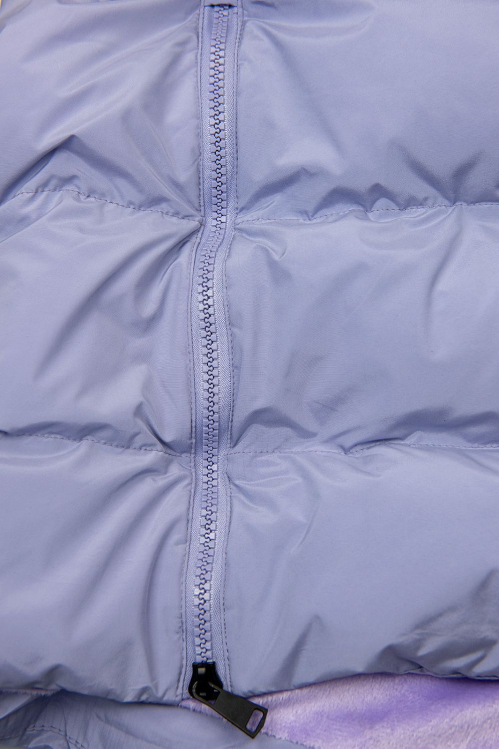 Lange Steppweste mit Kapuze Lila