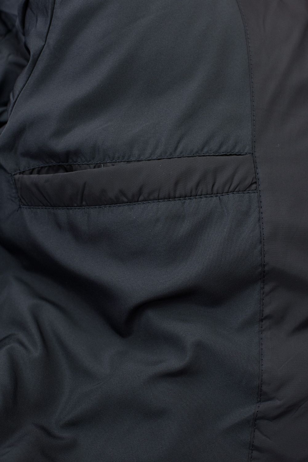 Lange Winterjacke mit Kunstpelz Dunkelblau