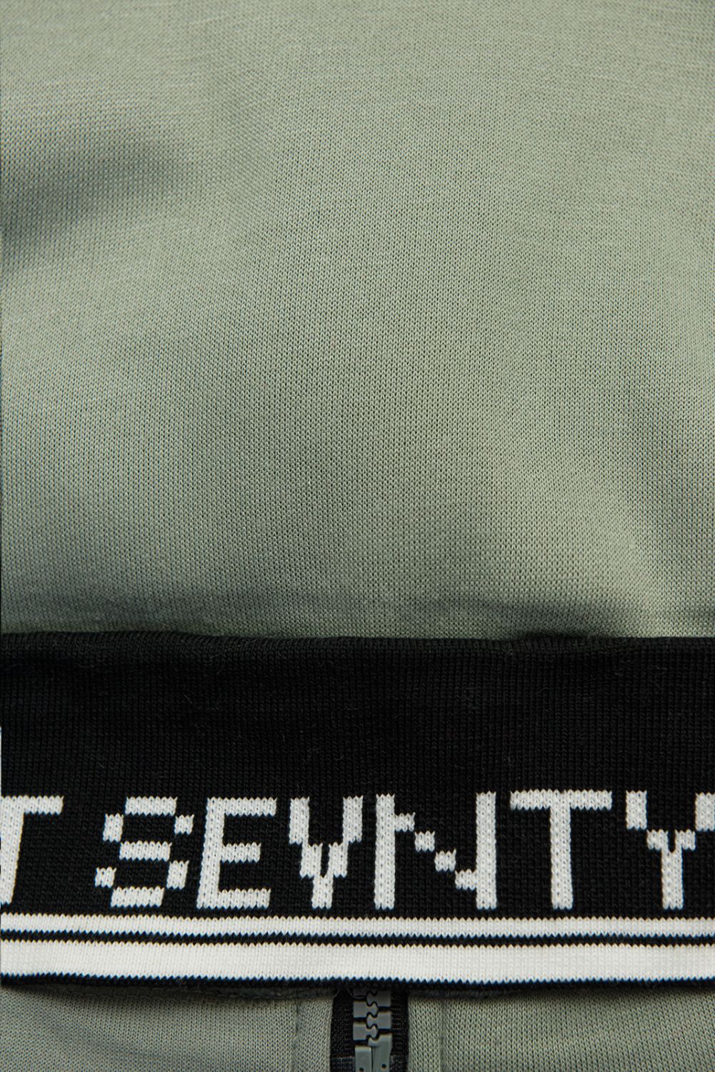 Sweatjacke im verlängerten Schnitt Salbeigrün