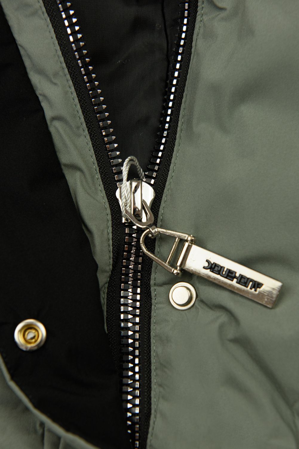 Langer Damen-Winterparka mit verstellbarer Taille Grün