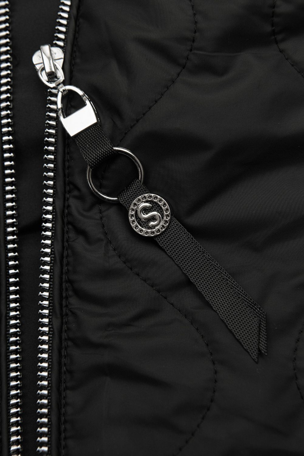 Damen-Übergangsjacke mit Strickärmeln Schwarz