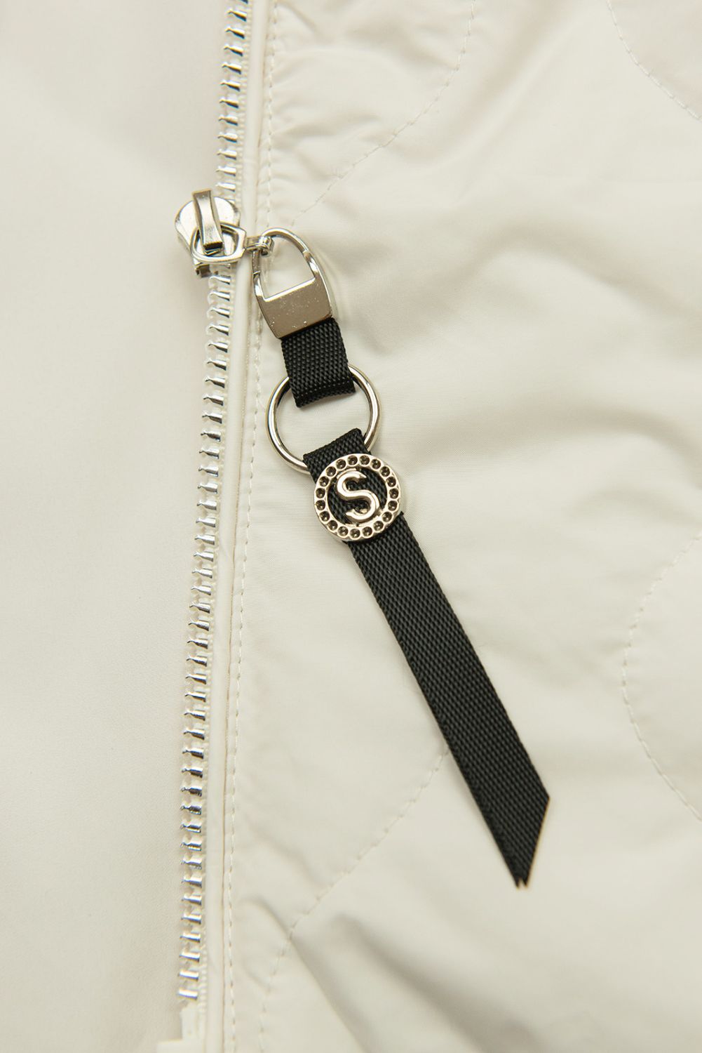 Damen-Übergangsjacke mit Strickärmeln Ecru