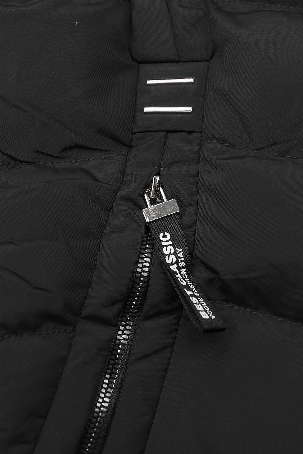 Winterjacke mit Fellimitat an der Kapuze schwarz