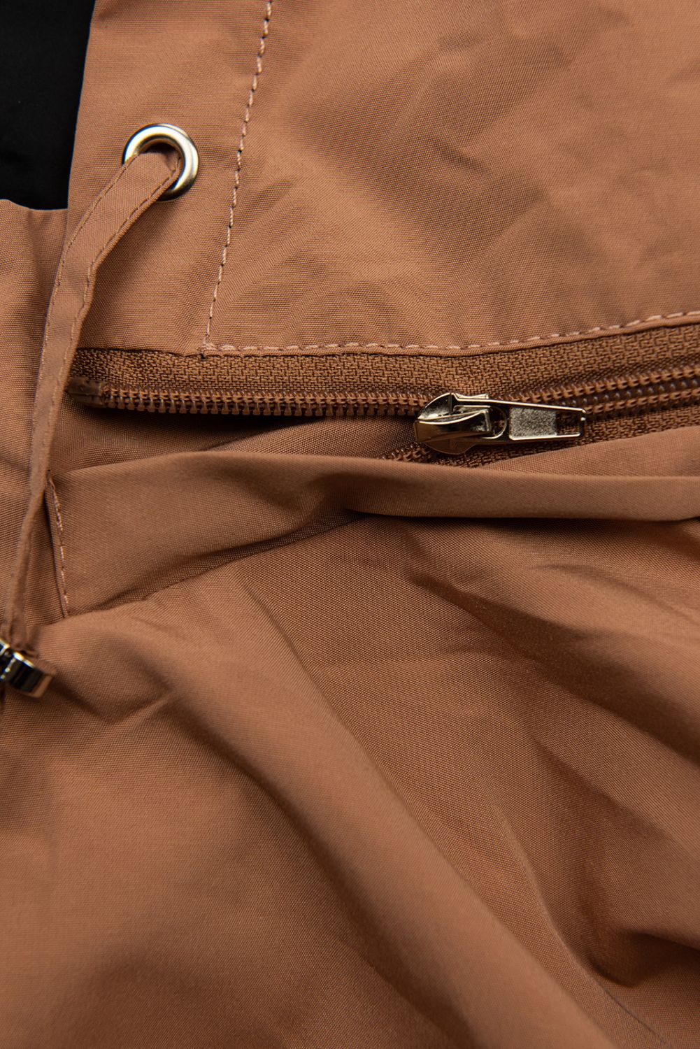 Wendejacke mit abnehmbarer Kapuze Beigerot/Schwarz