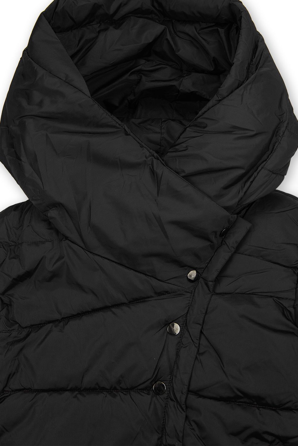 Winterjacke mit hohem Kragen schwarz