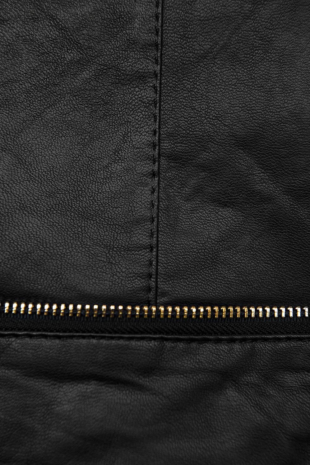 Kurzjacke aus weichem Lederimitat schwarz