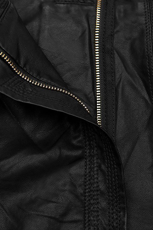 Kunstlederjacke mit hohem Kragen schwarz