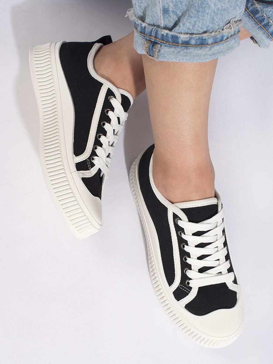 Damen Schwarz-Weiß Plattform Sneakers