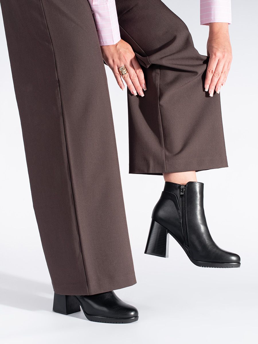 Schwarze Damenstiefeletten mit Absatz von Sergio Leone