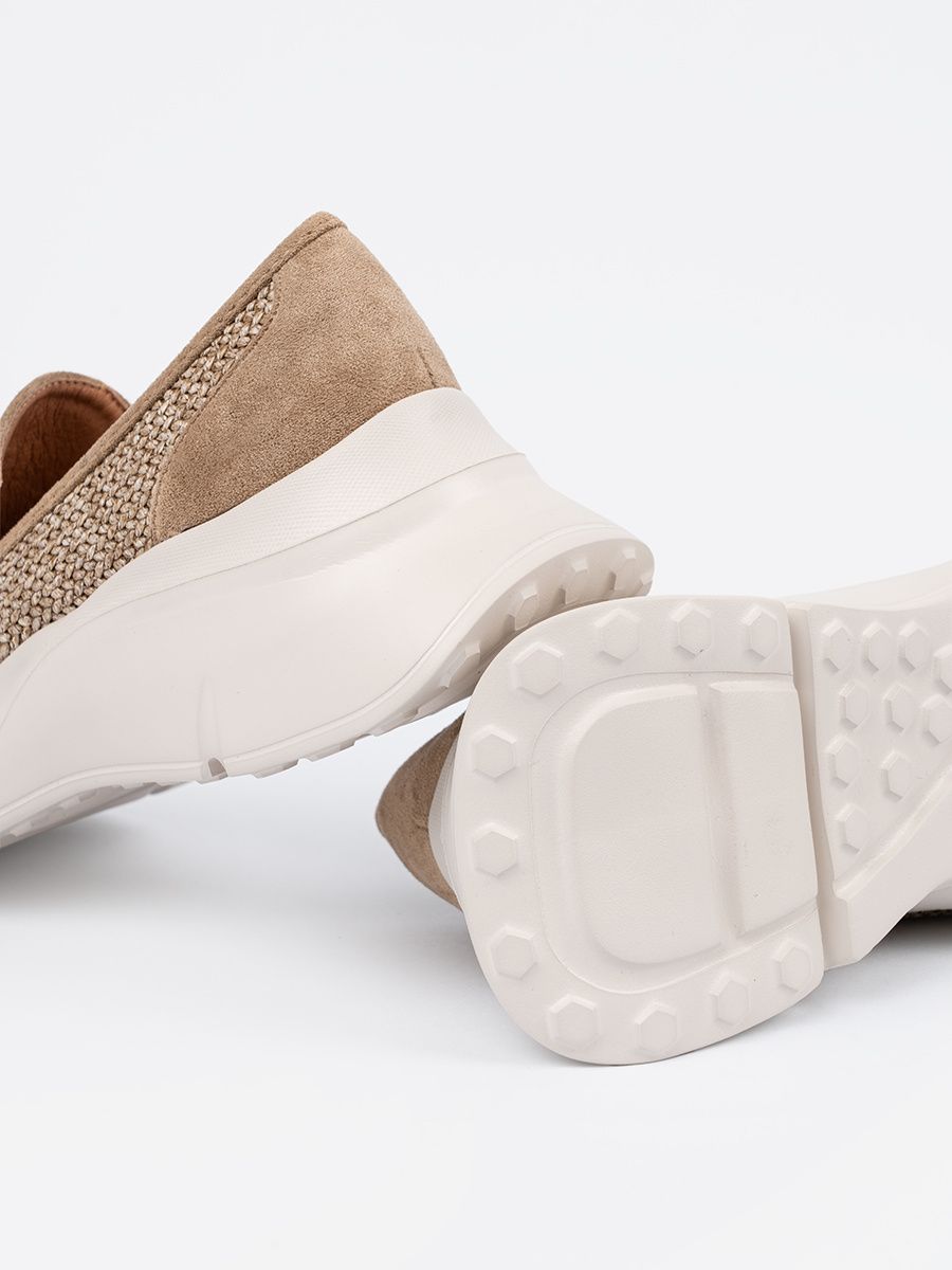 Beige Halbschuhe mit dicker Sohle