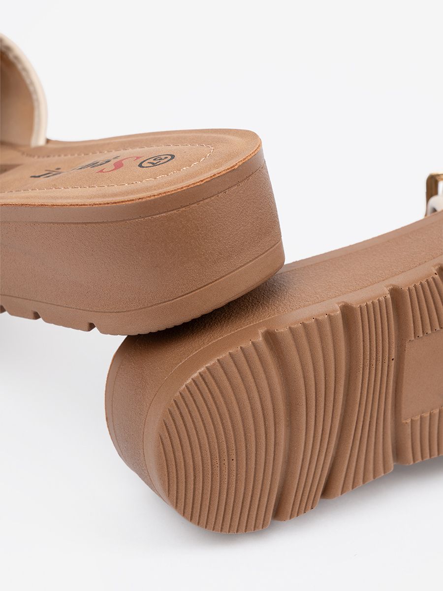 Bunte Pantoletten mit Schnalle