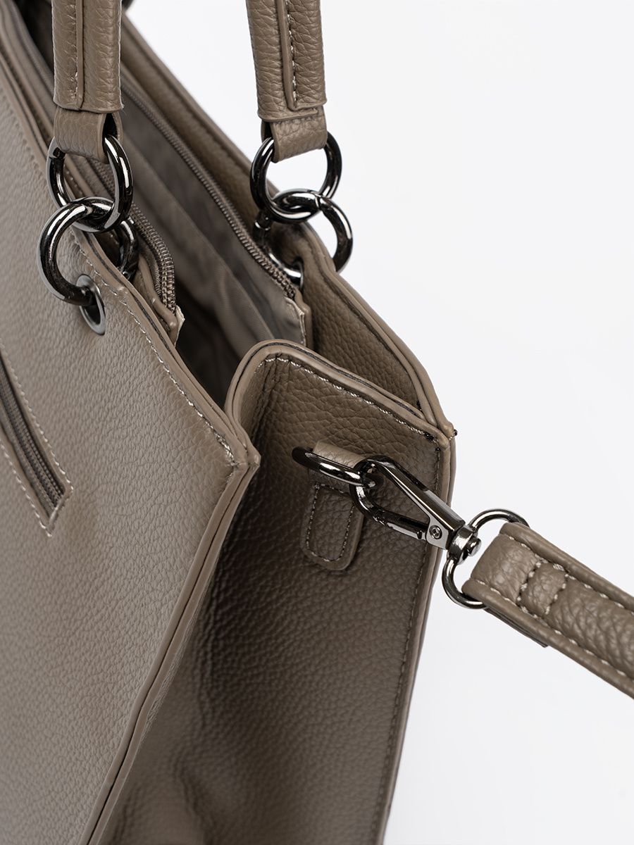 Elegante Handtasche mit Designakzent