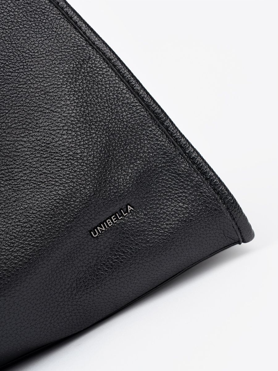 Klassische schwarze Umhängetasche