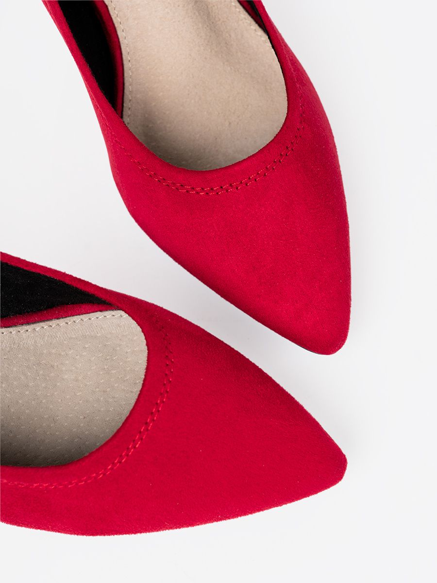 Elegante Pumps mit dekorativem Absatz