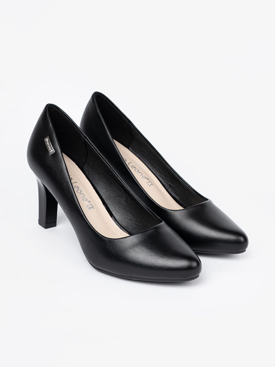 Stilvolle schwarze Pumps